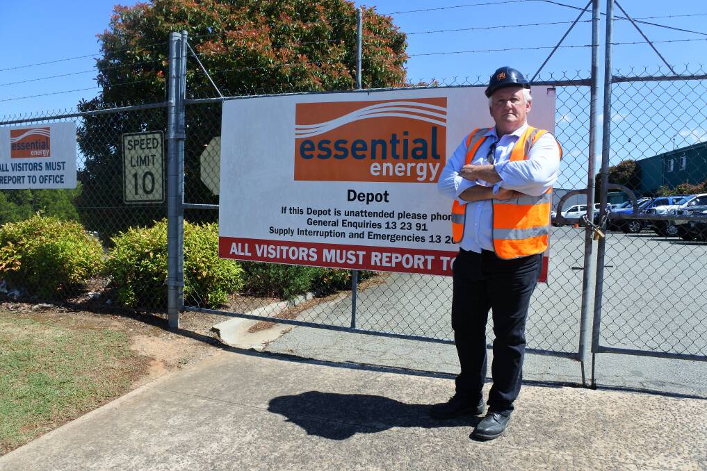Electrical Trades Union organiser Mick Koppie's meeting with some 90 workers at the Essential Energy Queanbeyan debot on Tuesday did not go ahead as staff were worried about the consequences of taking part in unprotected industrial action.