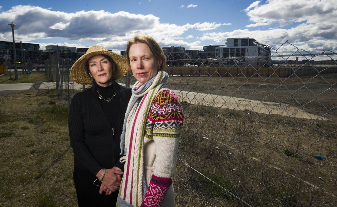 CHANGE OF PLANS: Janet Hughes and Nancy Waites are concerned about the lack of consultation at Kingston Foreshore. Photo: Dion Georgopoulos.