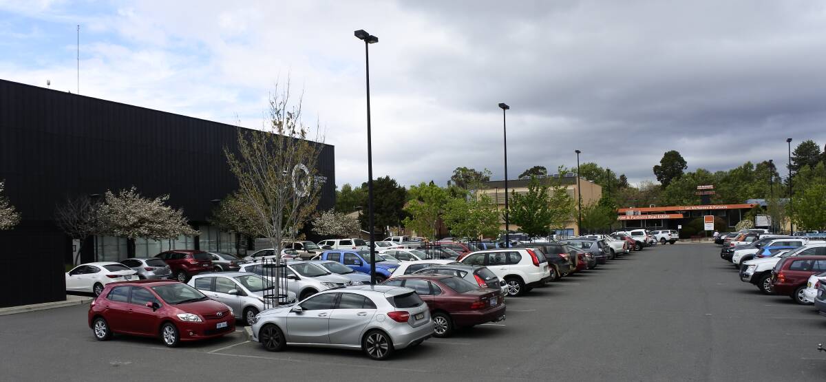 There are concerns over carparking in the Queanbeyan CBD once construction commences on the council's new headquarters.