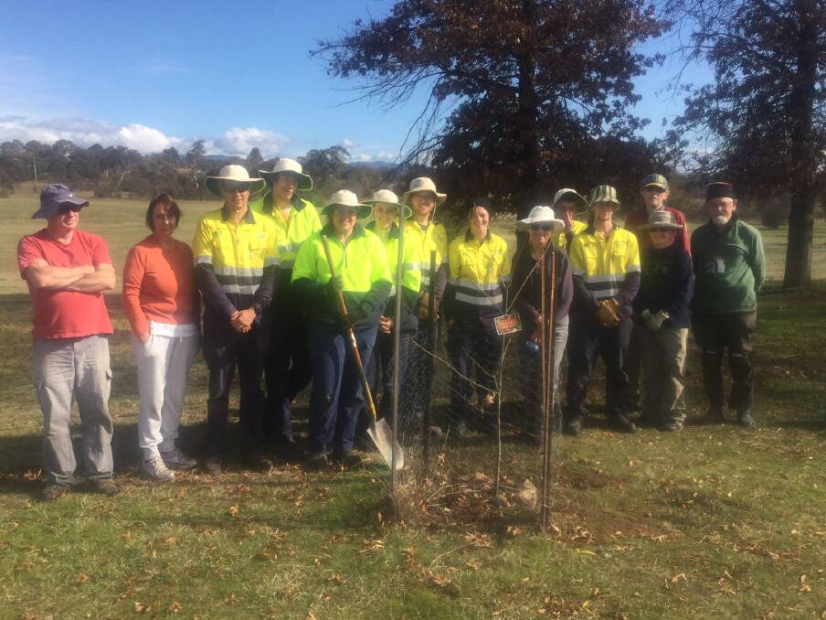 The ACT Catchment Groups Landcare Green Army - volunteers with a passion to protect the land.