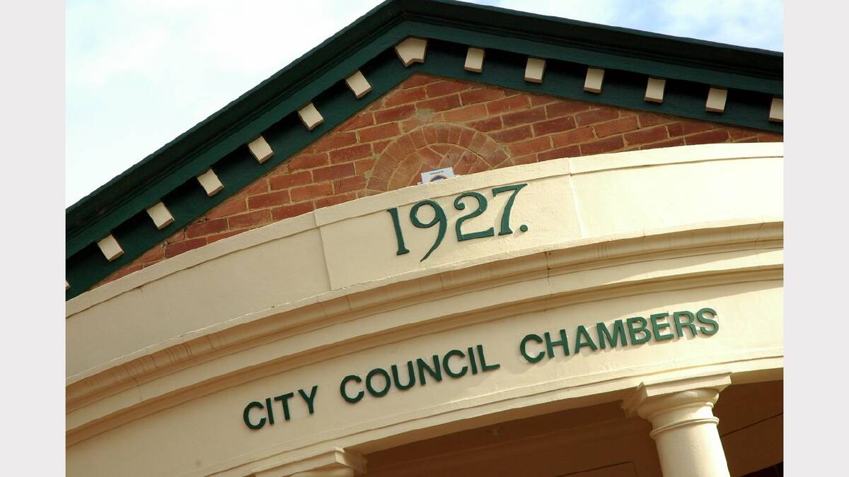Councillors meet minister over rates crisis