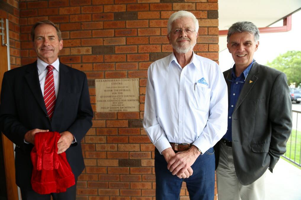 Queanbeyan Mayor Tim Overall with with John Collet, director of Cercol Construction Services, and architect Phillip Leeson.