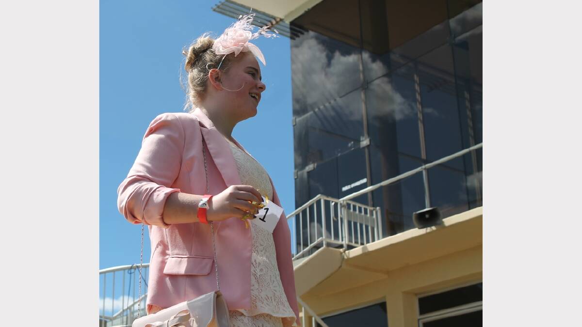 Queanbeyan Cup's Fashions on the Field