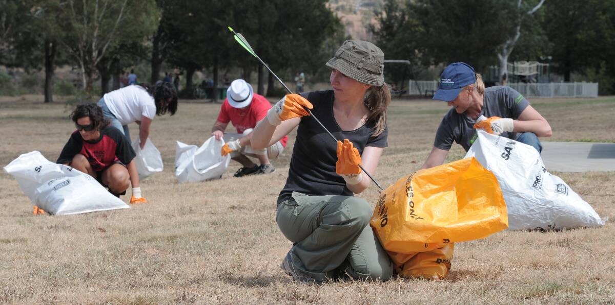 There were concerns over attracting volunteers to events such as Clean Up Australia Day with the council's draft volunteer policy. Photo: Graham Tidy