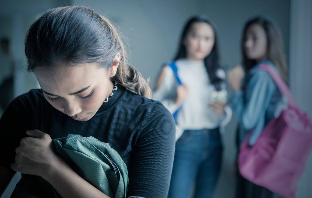 How parents can support their teens through destructive friendships. Picture: Shutterstock.